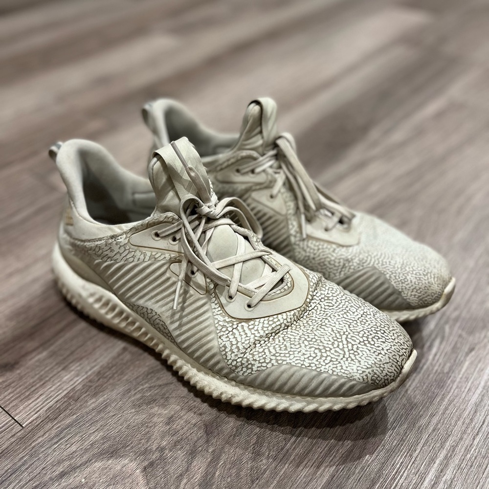 Adidas Bounce Sneakers